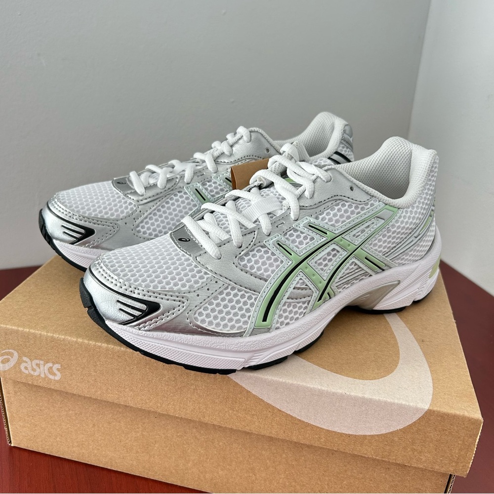 Asics Women's GEL-1130 Shoe - Picture 2 of 8